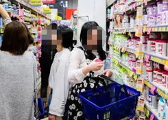 正式確認(rèn)!中國(guó)出臺(tái)“代購(gòu)法”,最高罰款200萬(wàn)!朋友圈的代購(gòu)都哭暈了..