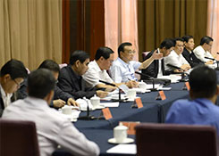 李克強(qiáng):下一步要更大力度簡政、減稅、減費(fèi),增值稅稅率“三檔變兩檔”
